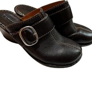 Born women’s clogs, mules brown slip on, women's size 10/42